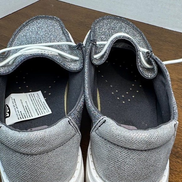 Hey Dude Womens Wendy Metallic Silver Sparkle Slip-on Shoes, Charcoal sz 6 - Picture 6 of 14